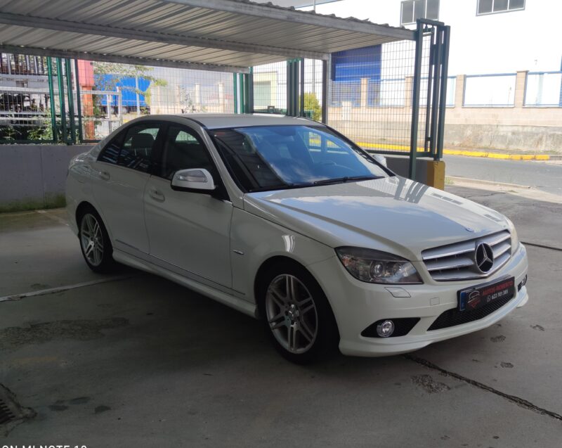 MERCEDES-BENZ CLASE C 200 AMG