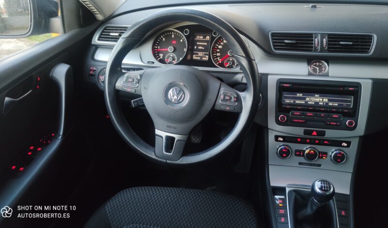 VOLKSWAGEN PASSAT 1.6 TDI