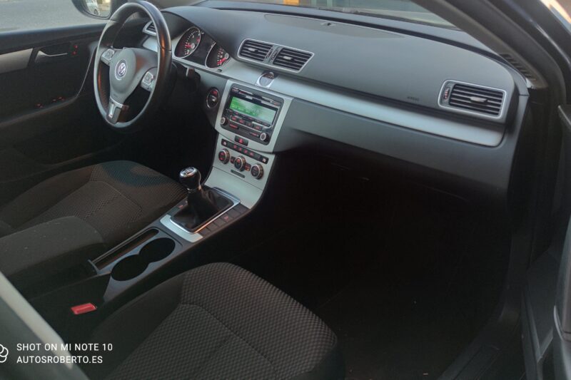 VOLKSWAGEN PASSAT 1.6 TDI