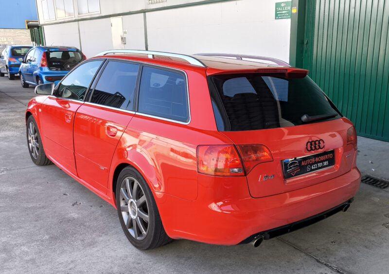 AUDI A4 AVANT 1.8 T QUATTRO SLINE