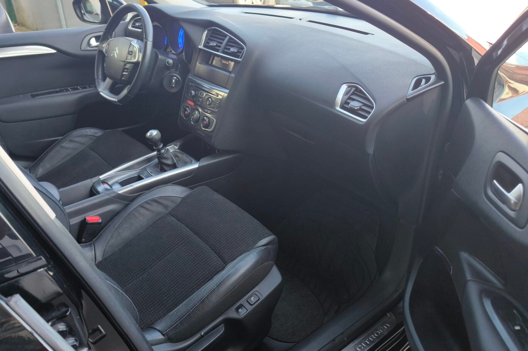 CITROEN C4 1.6e- HDI