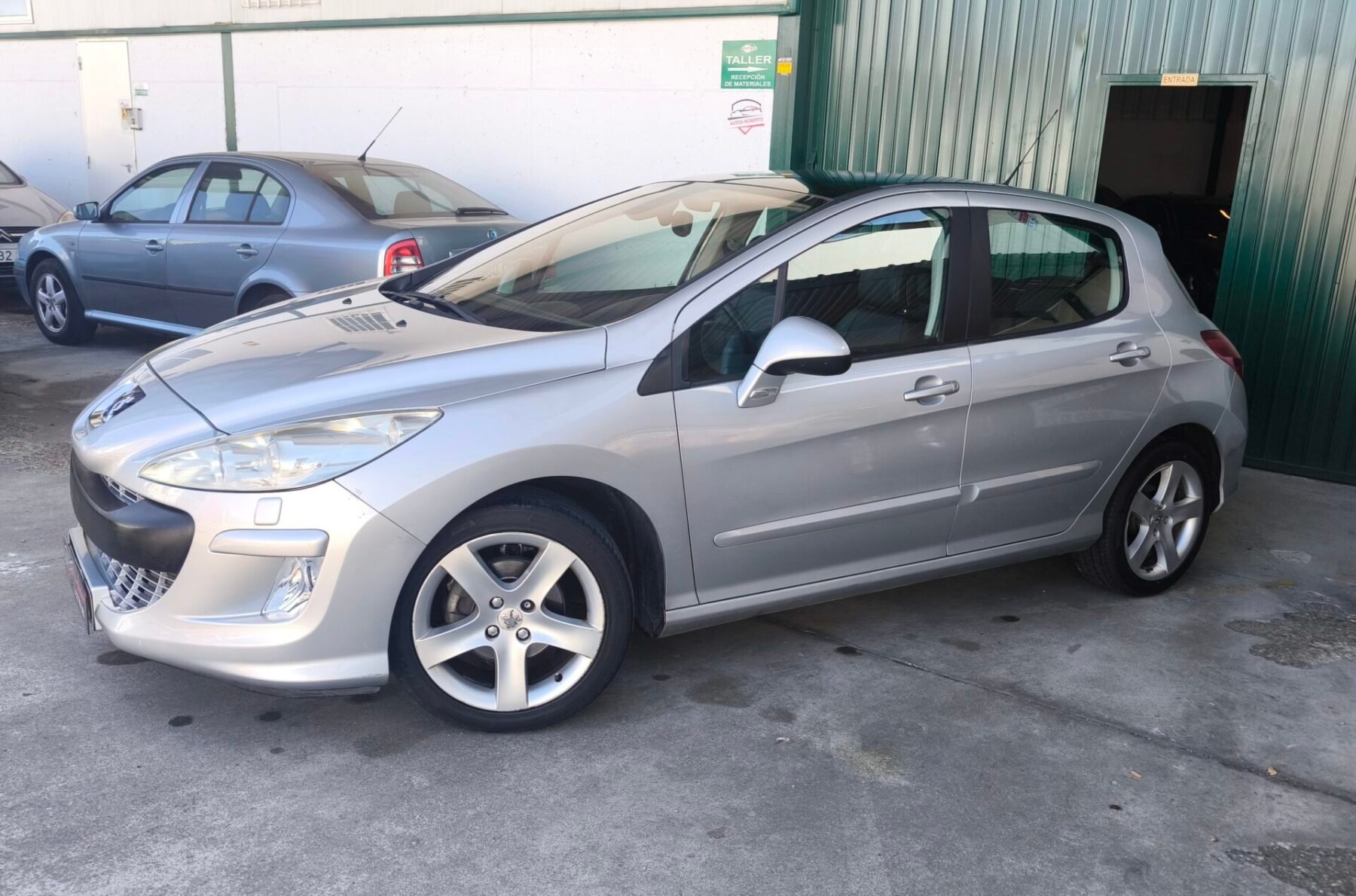 PEUGEOT 308 1.6 HDI