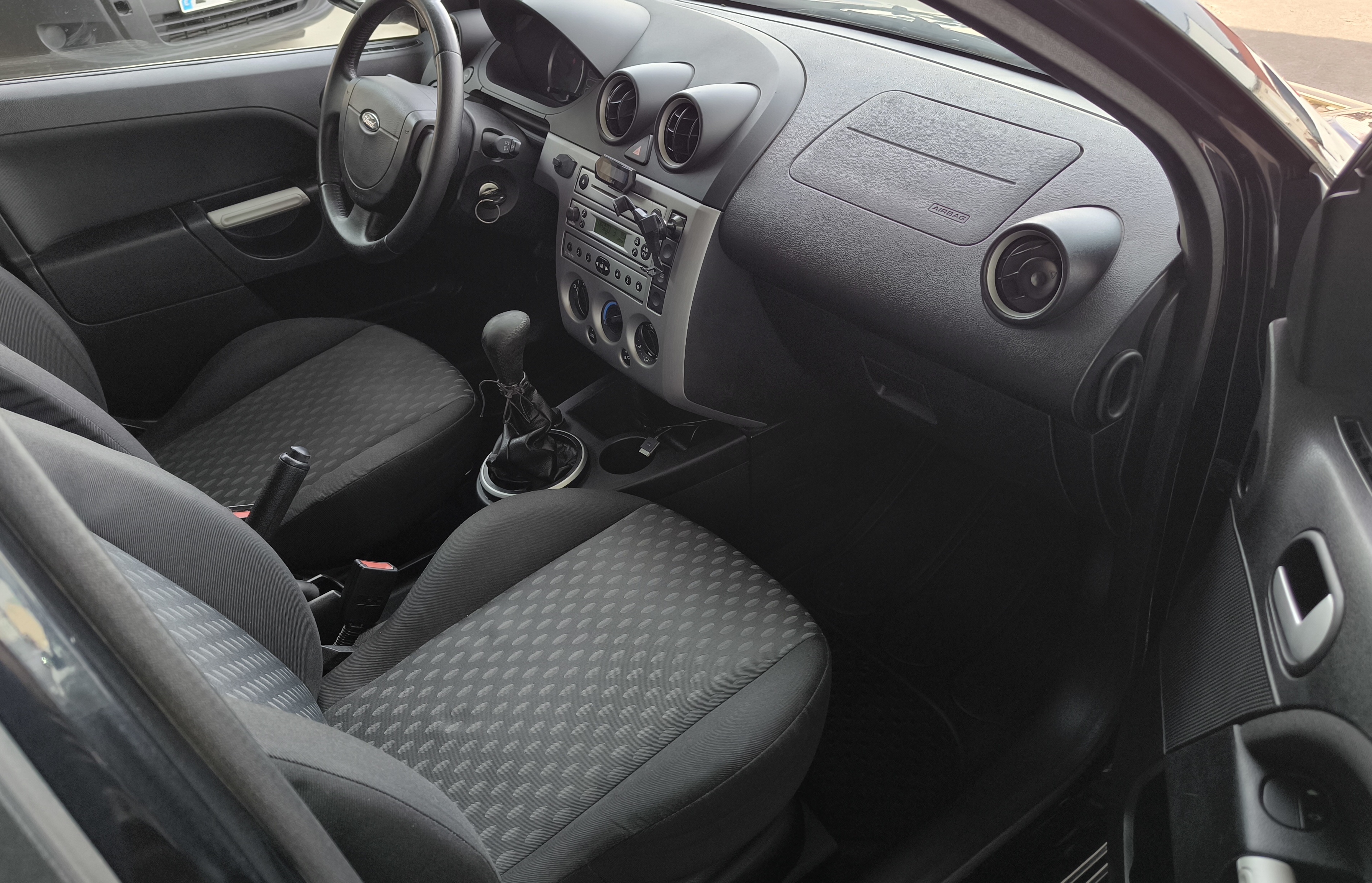 FORD FIESTA 1.4 tcdi