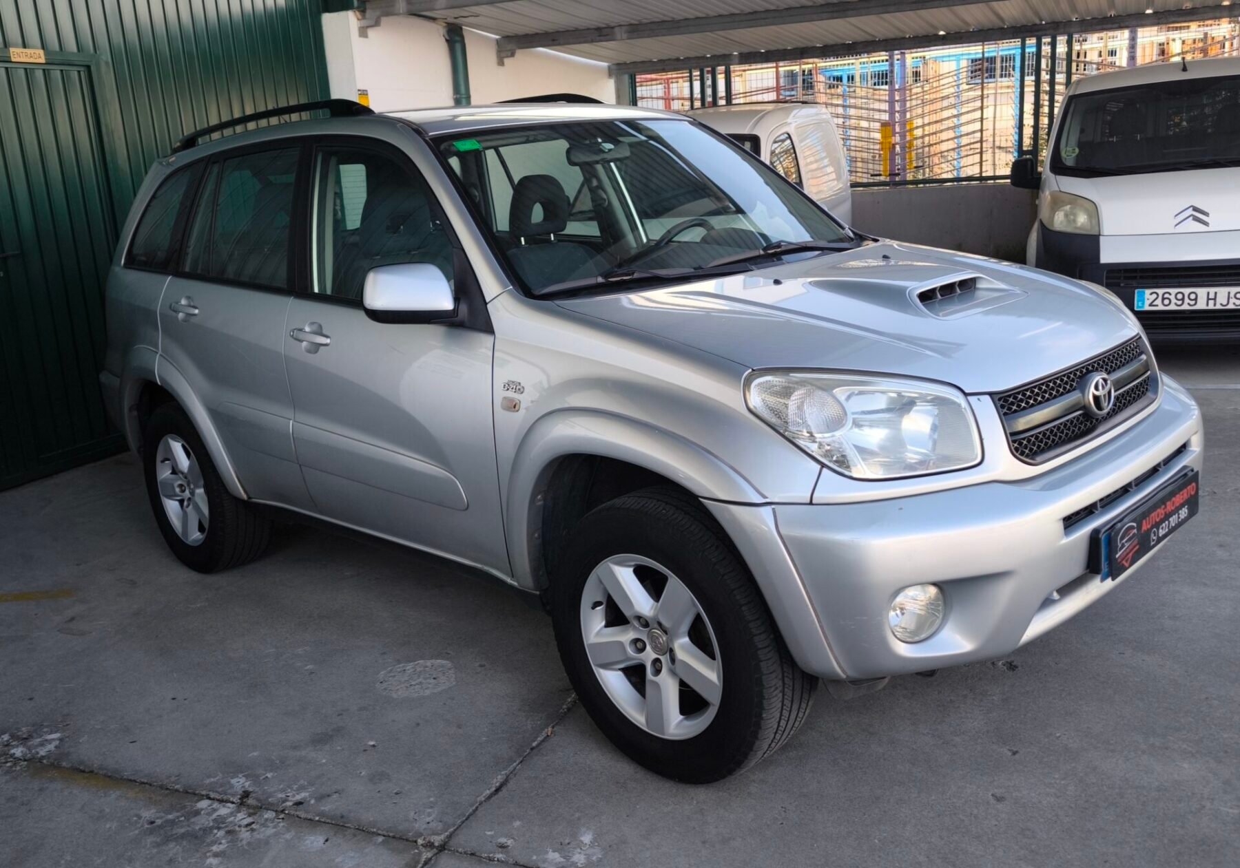 TOYOTA RAV4 2.0