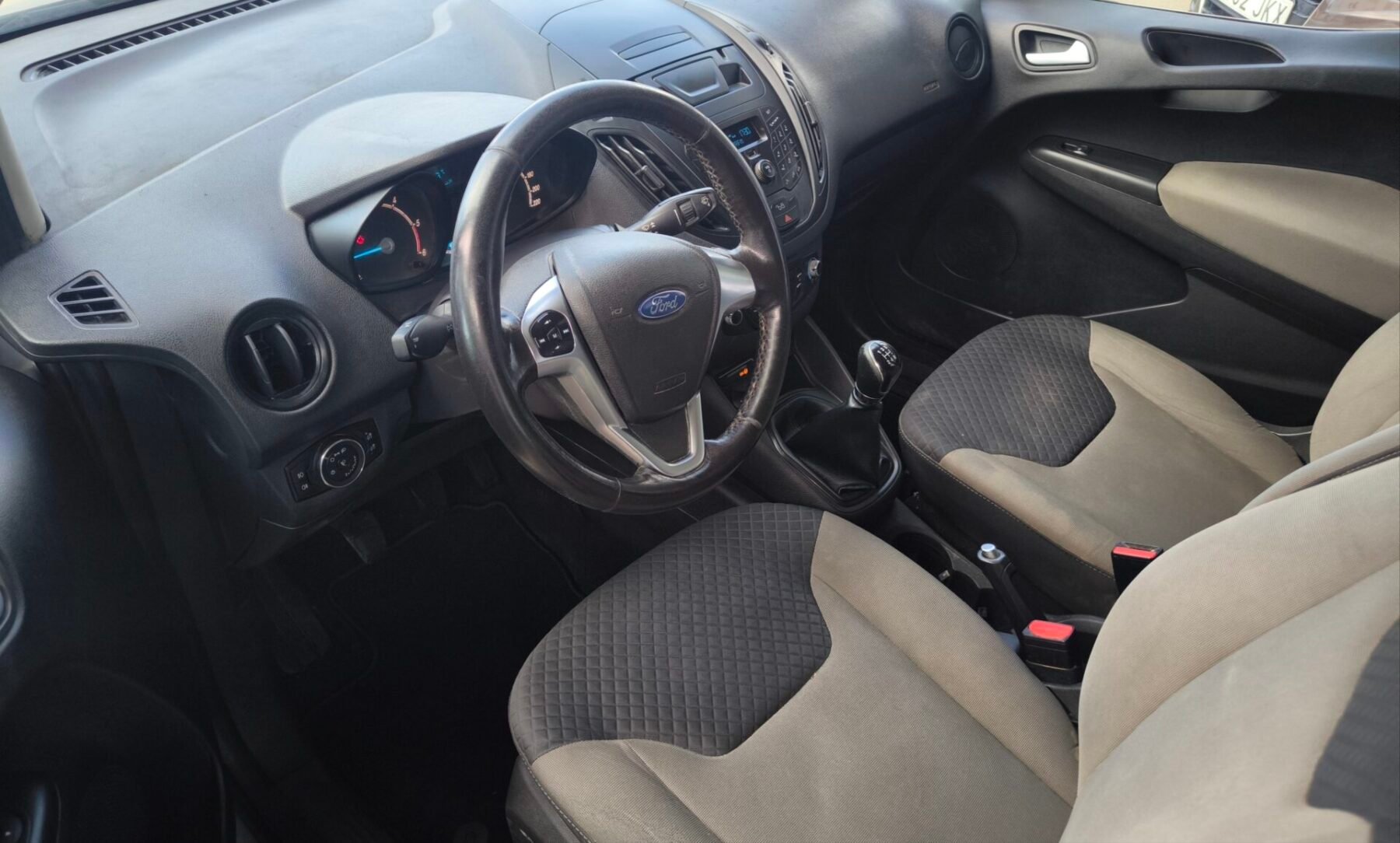 FORD Transit Courier 1.5 tdci 