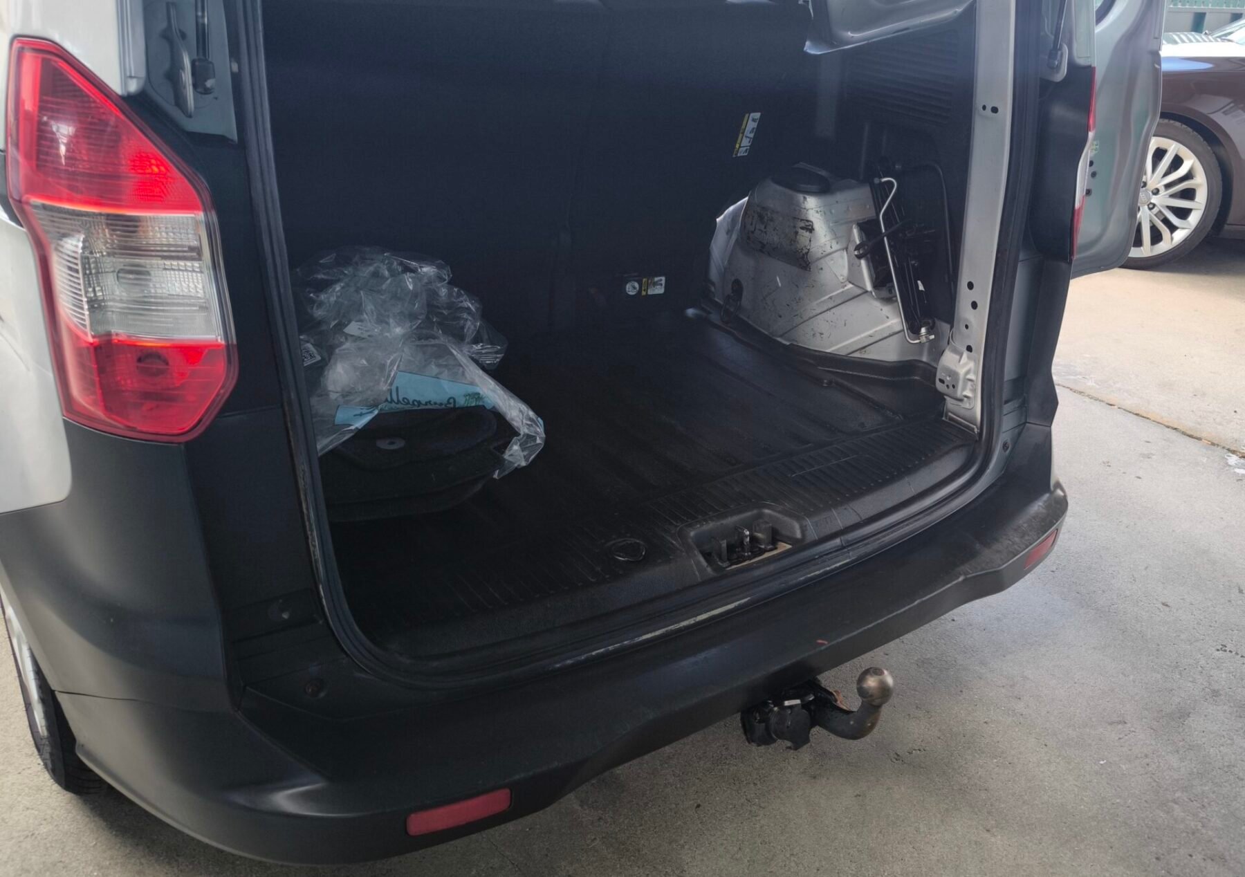 FORD Transit Courier 1.5 tdci 