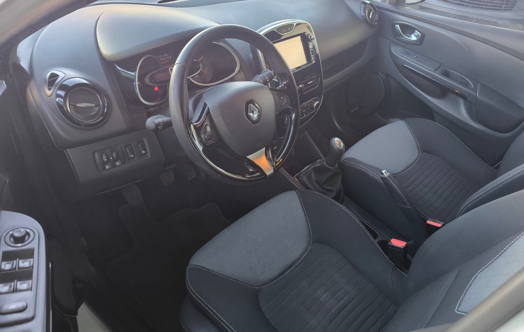 RENAULT Clio 1.5 Dci 
