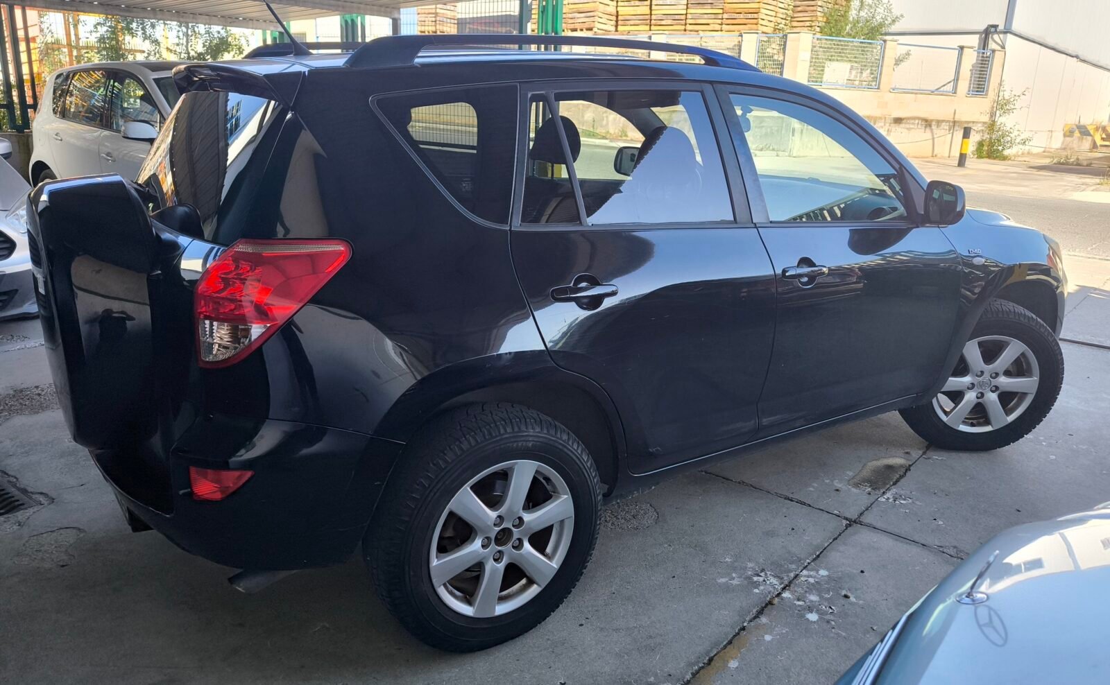 TOYOTA RAV4 2.2