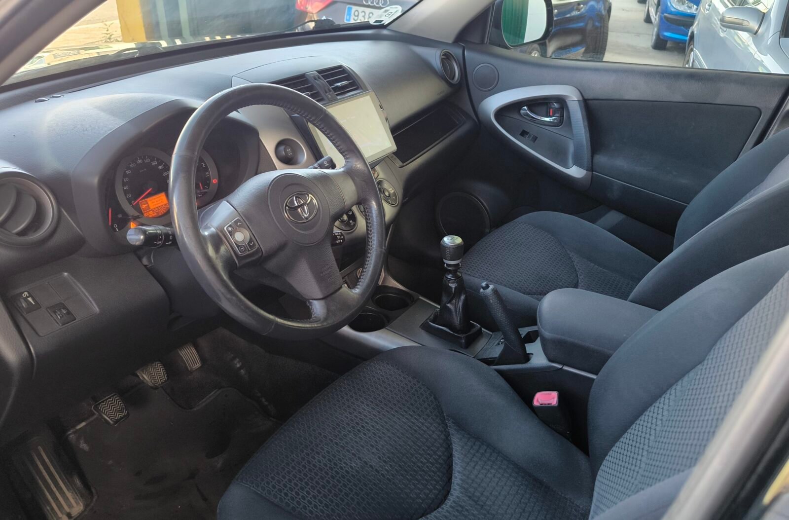 TOYOTA RAV4 2.2