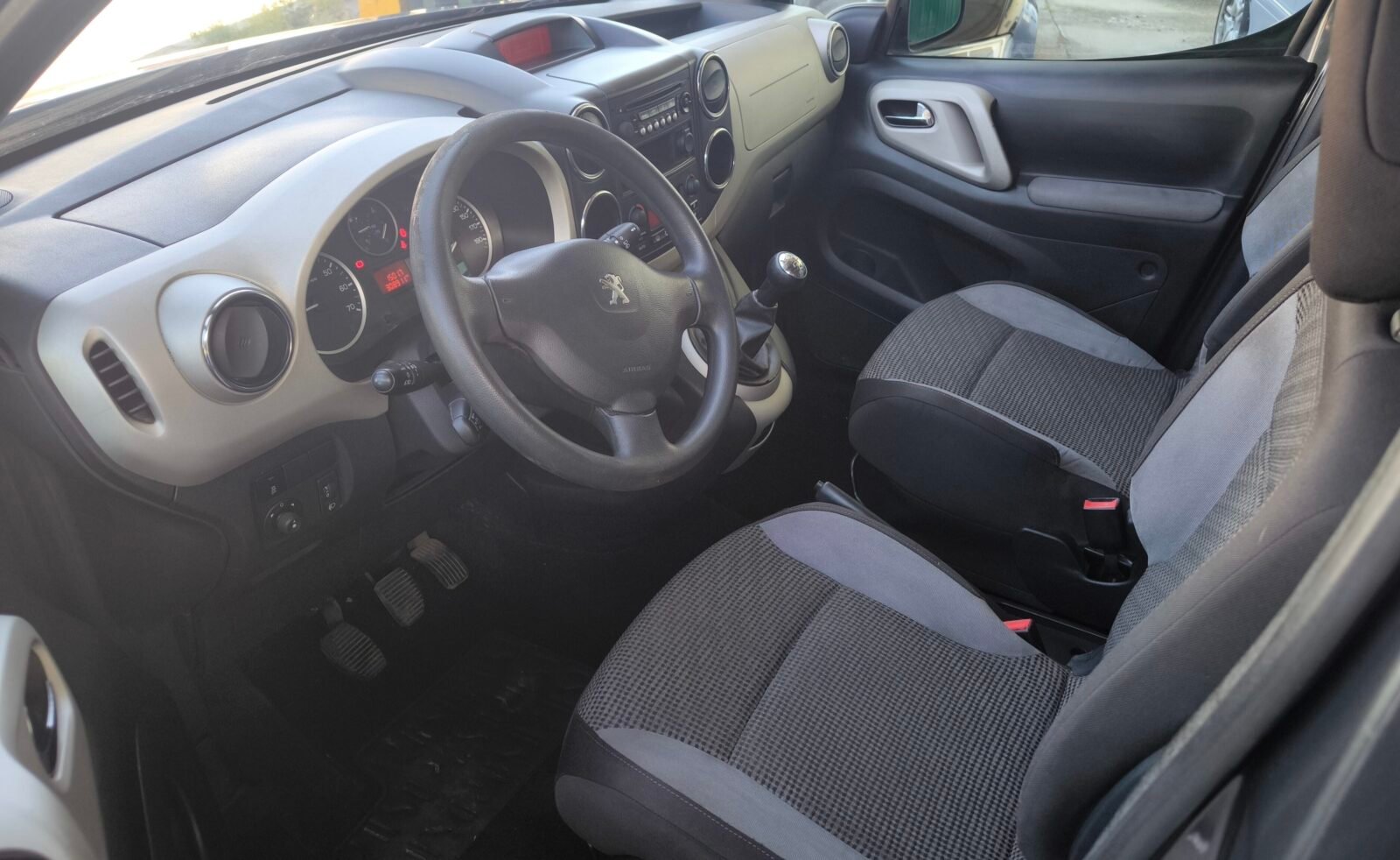 PEUGEOT Partner 1.6 HDI