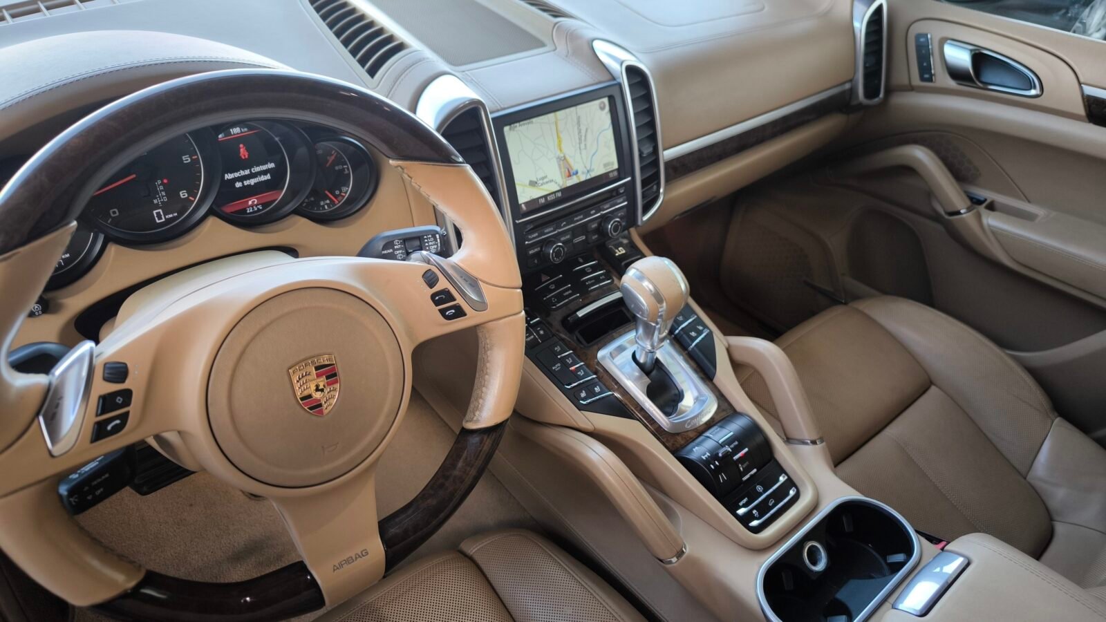 PORSCHE Cayenne 3.0 V6