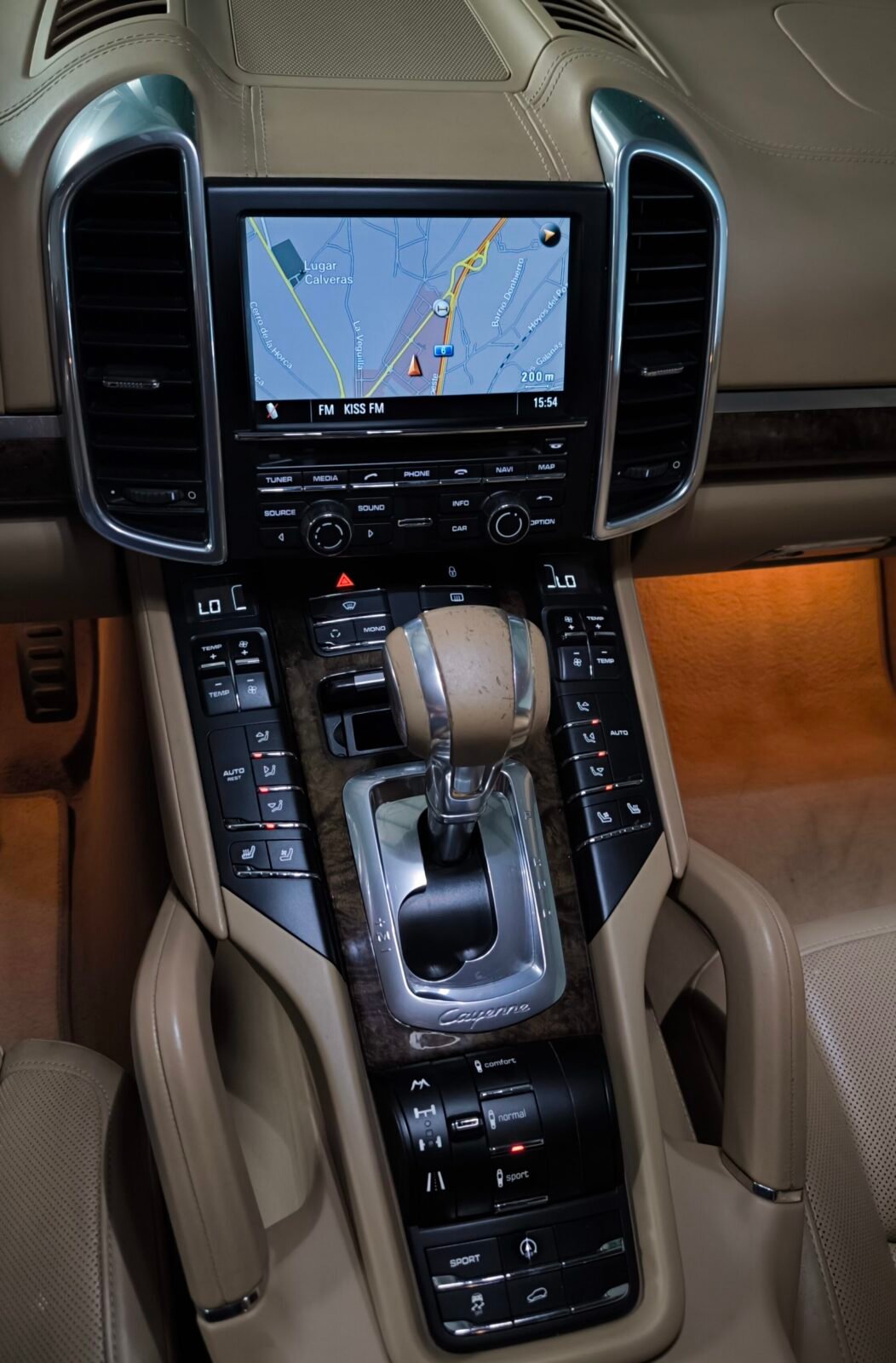 PORSCHE Cayenne 3.0 V6