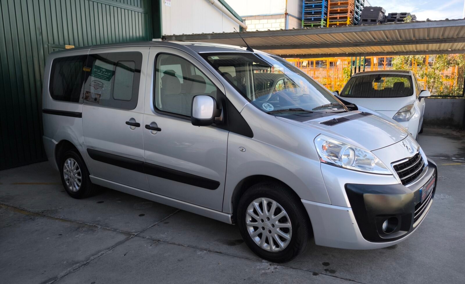 PEUGEOT Exper 2.0 HDI 