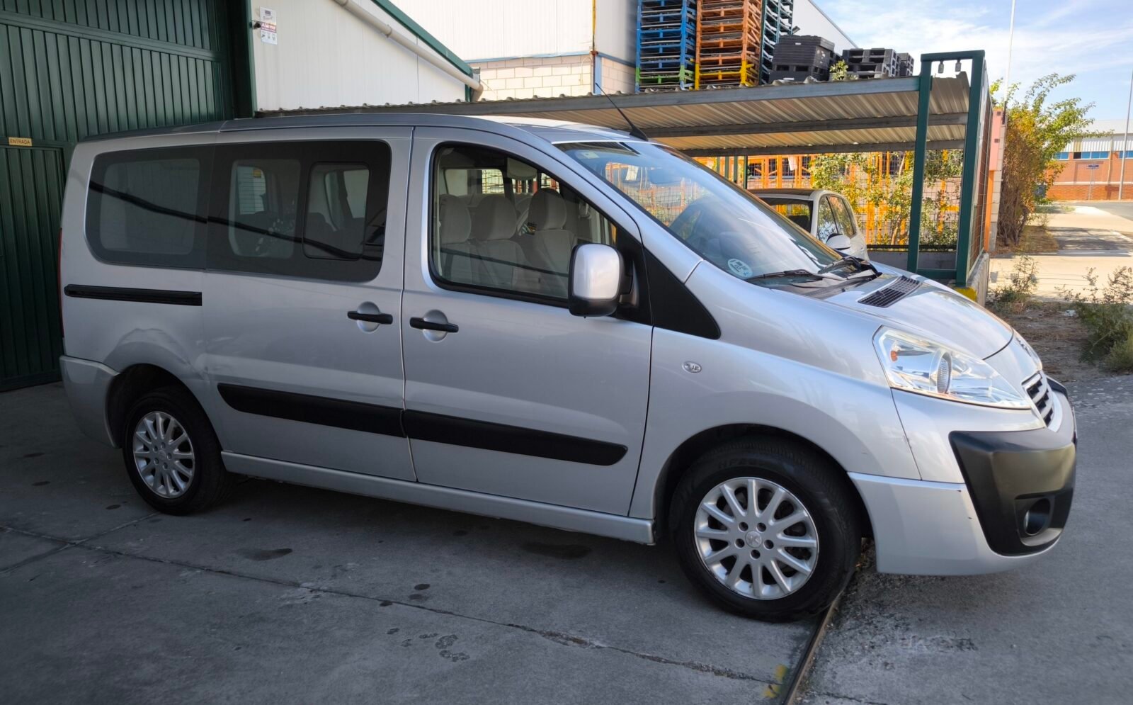 PEUGEOT Exper 2.0 HDI 