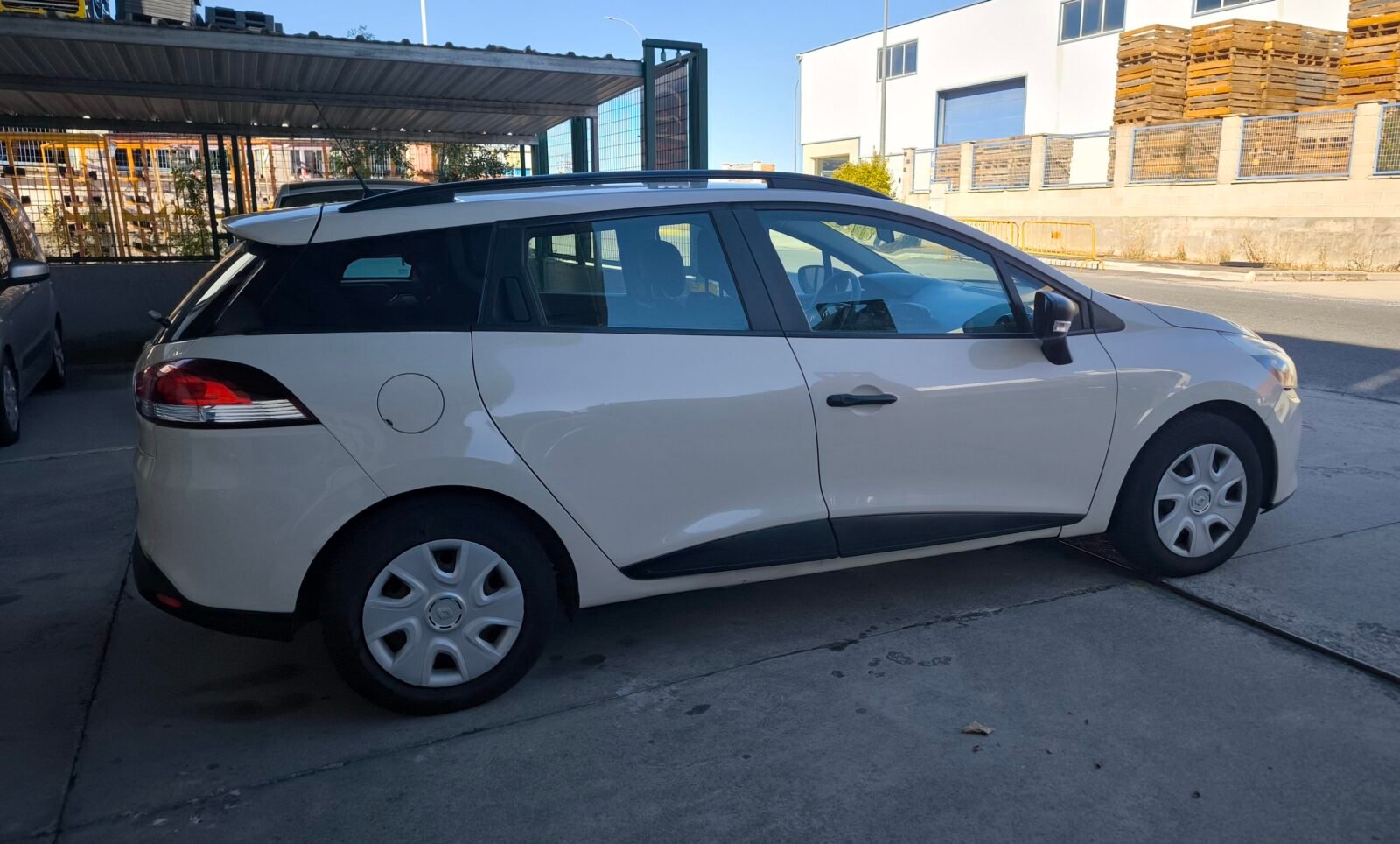 RENAULT Clio 1.2 Sport tourer 