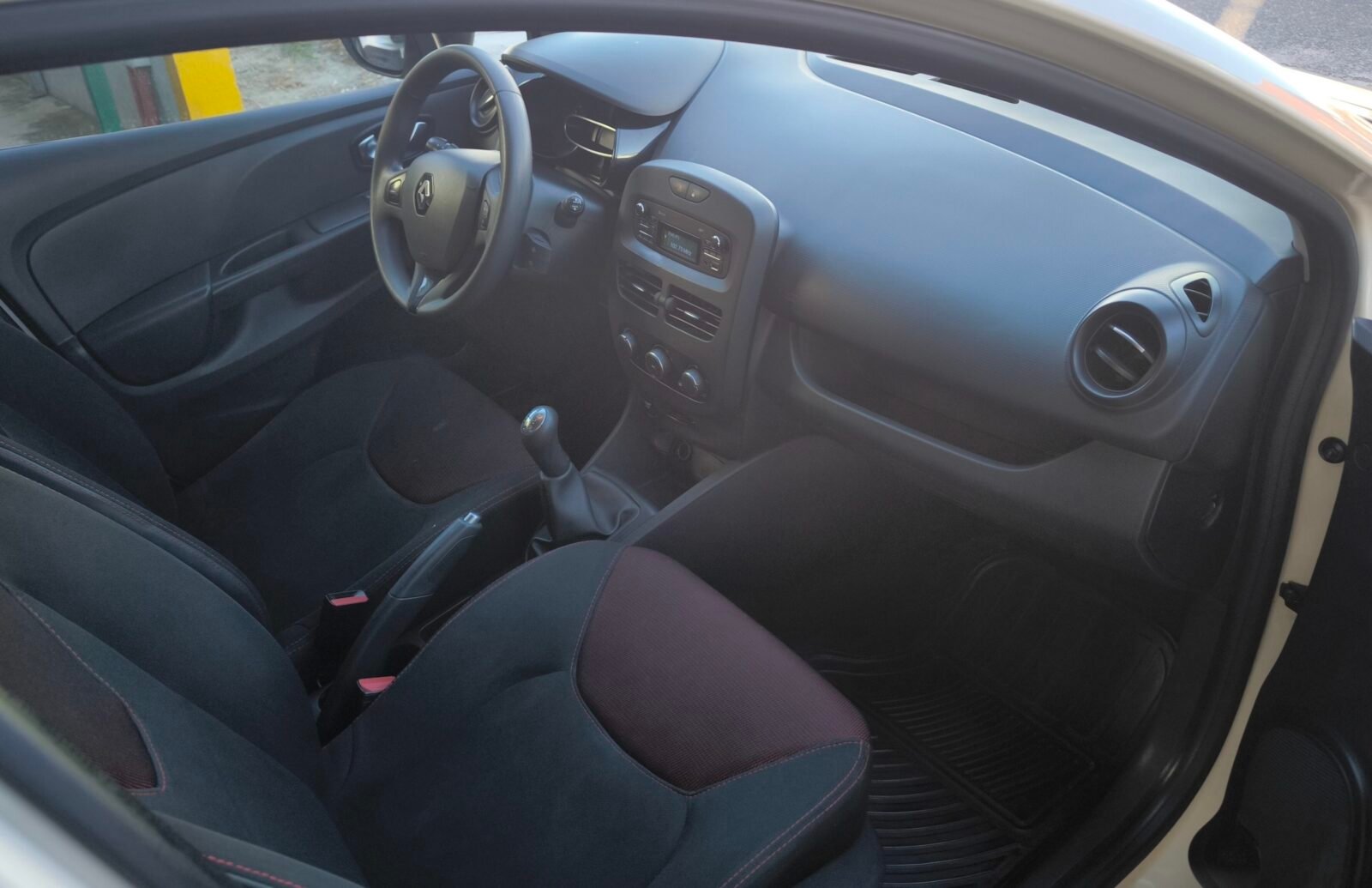 RENAULT Clio 1.2 Sport tourer 